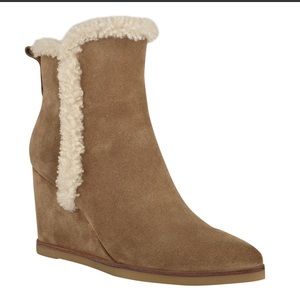 NWT Marc Fisher Wedge Boots Genuine Shearling Fur Lined Tan